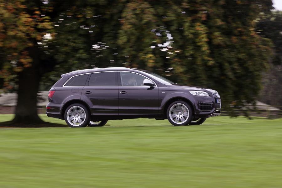  Audi Q7 V12 TDI Quattro (4L) 2009 года  (UK) (фото 12 из 15)